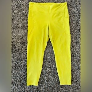 Old Navy High-Waisted PowerSoft Leggings for Women in Out On A Lime